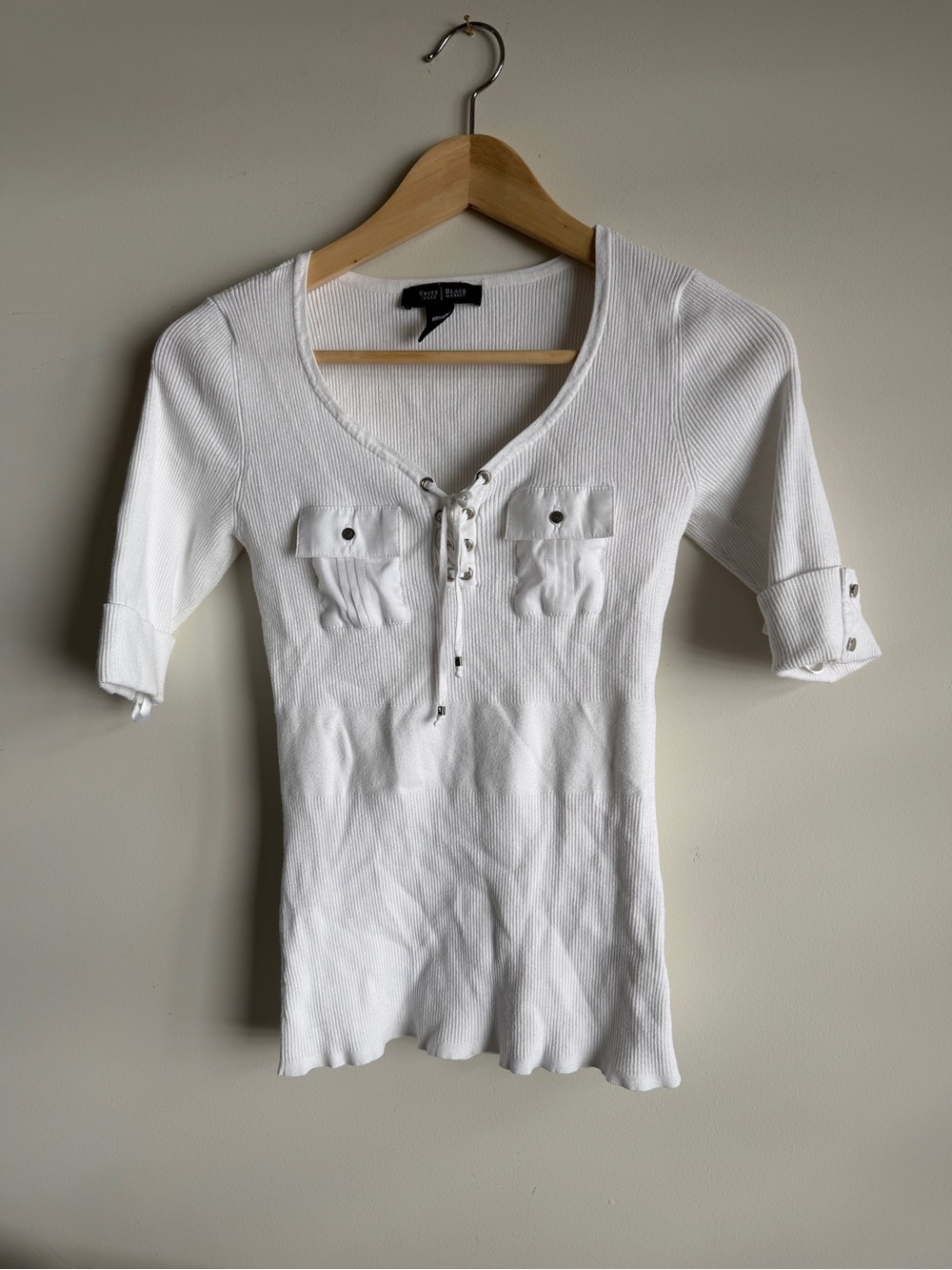 Y2K White House Black Market White Lace-Up Ribbed Short Sleeve Top